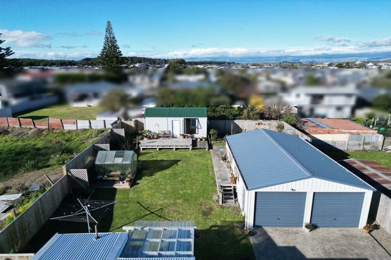 Photo of property in 5 Huia Street, Foxton Beach, Foxton, 4815
