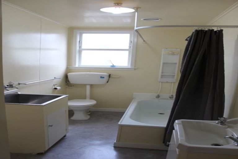 Photo of property in 16 Richmond Street, Forbury, Dunedin, 9012