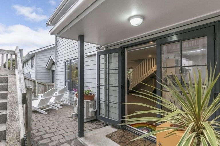Photo of property in 2/25 Hollies Crescent, Johnsonville, Wellington, 6037