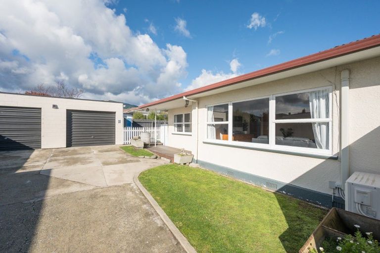 Photo of property in 7b Tennyson Crescent, Stoke, Nelson, 7011