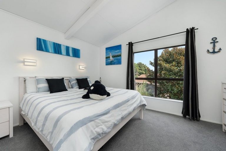 Photo of property in 1 Cambridge Road, Judea, Tauranga, 3110