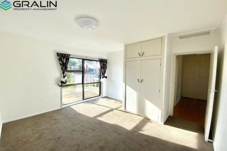 Photo of property in 101 Matipo Road, Te Atatu Peninsula, Auckland, 0610
