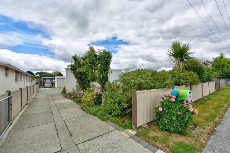 Photo of property in 70 Hunter Street, Edendale, 9825