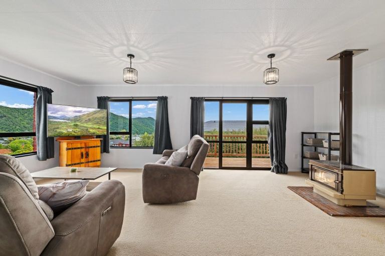 Photo of property in 6 Moana View Road, Waikawa, Picton, 7220