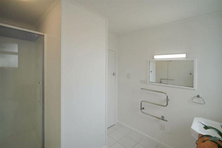 Photo of property in 1/261 Lake Terrace Road, Shirley, Christchurch, 8061