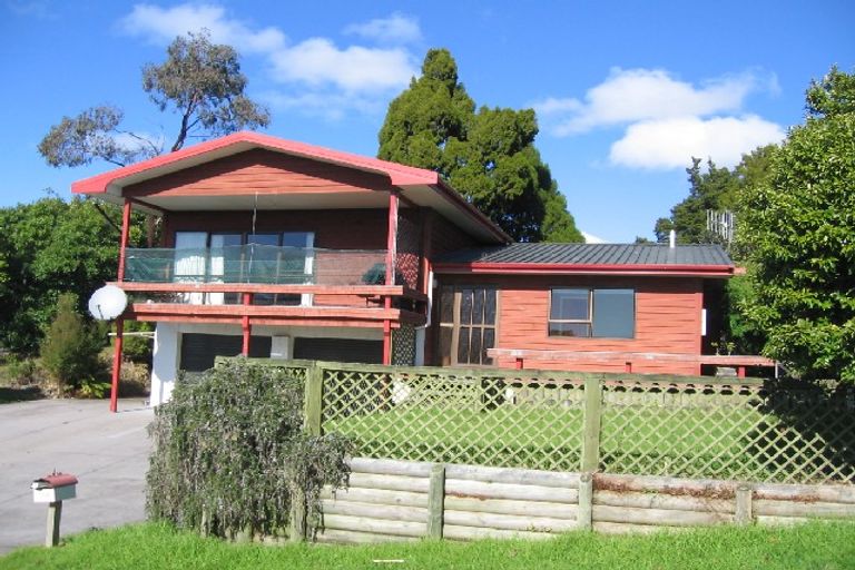 Photo of property in 102 Te Haumi Drive, Paihia, 0200