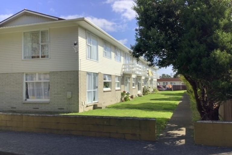 Photo of property in 1/10 Trevethick Grove, Woburn, Lower Hutt, 5010