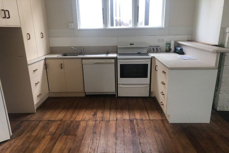 Photo of property in 325 Yarrow Street, Richmond, Invercargill, 9810