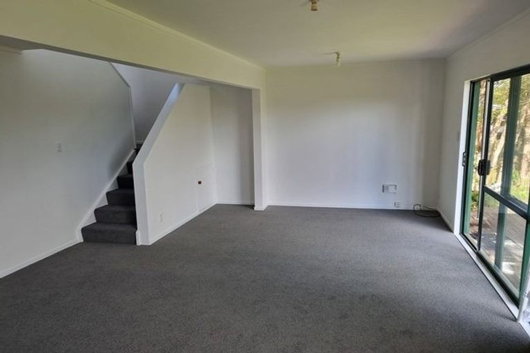 Photo of property in 1/80 Sunnyside Road, Sunnyvale, Auckland, 0612