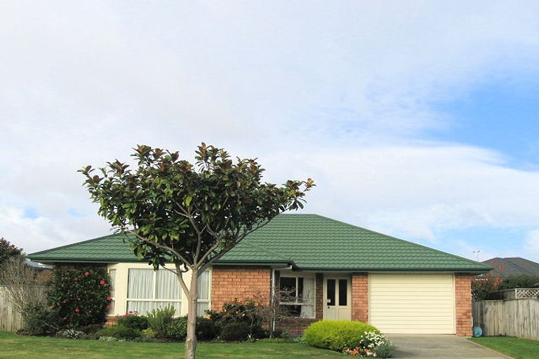 Photo of property in 13 Sunburst Court, Paraparaumu Beach, Paraparaumu, 5032