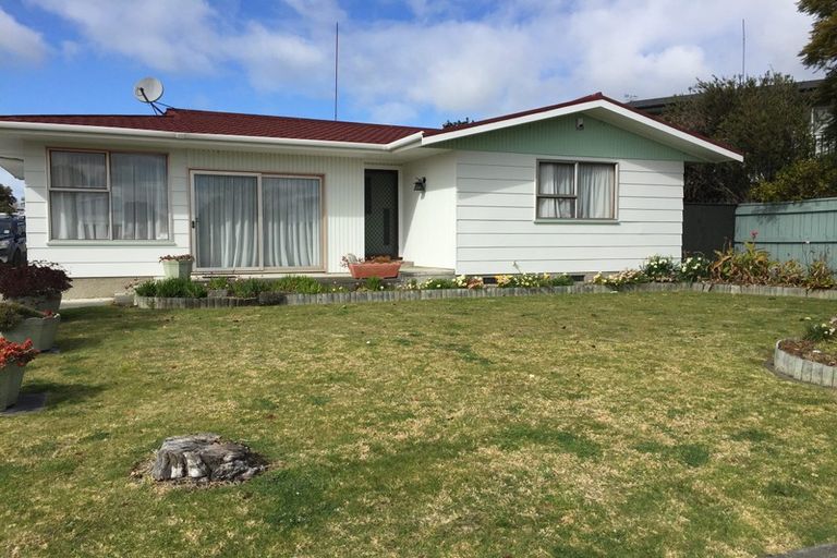Photo of property in 60 Leicester Avenue, Tamatea, Napier, 4112