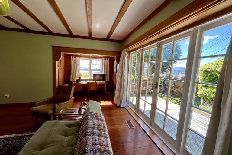 Photo of property in 50 Rodrigo Road, Kilbirnie, Wellington, 6022