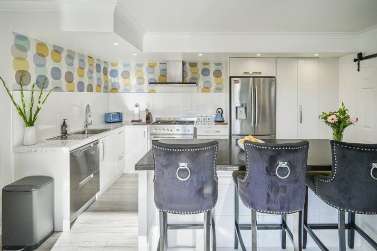 Photo of property in 702 Rainbow Avenue, Parkvale, Hastings, 4122