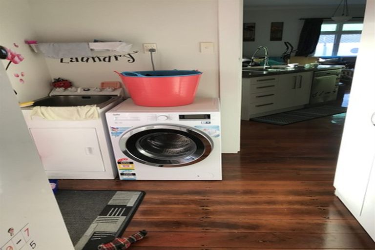 Photo of property in 22 Storey Avenue, Forest Lake, Hamilton, 3200