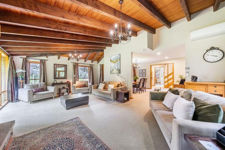 Photo of property in 30c Chatsworth Road, Silverstream, Upper Hutt, 5019