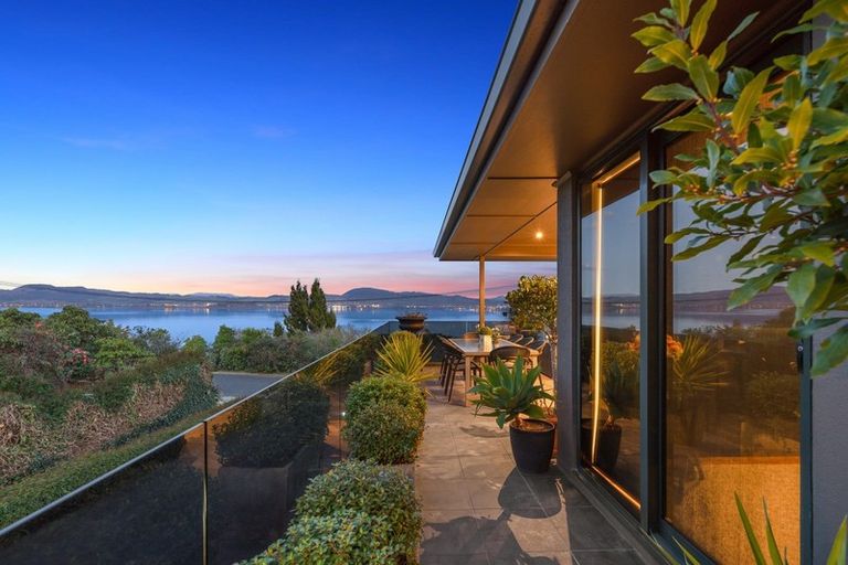 Photo of property in 168 Kawaha Point Road, Kawaha Point, Rotorua, 3010