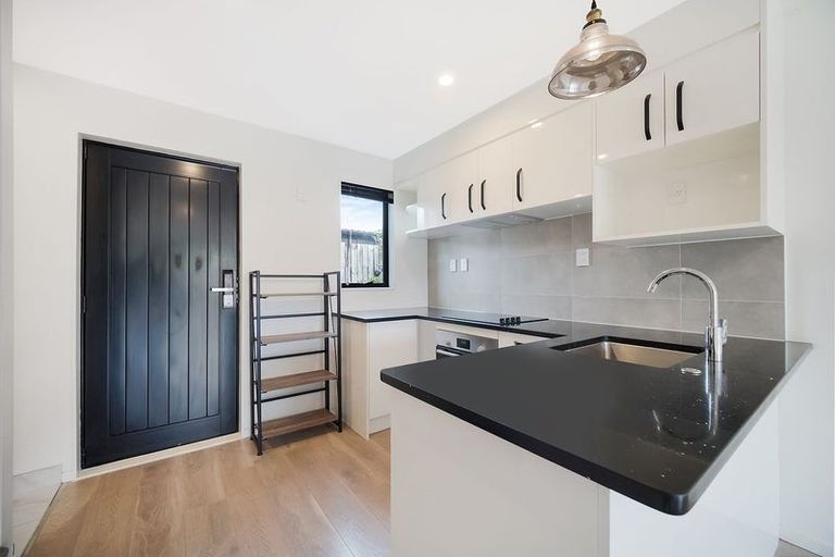 Photo of property in 11/115 Swanson Road, Henderson, Auckland, 0610