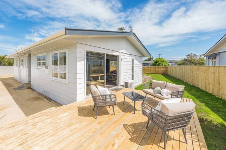 Photo of property in 8a Kings Avenue, Gonville, Whanganui, 4501
