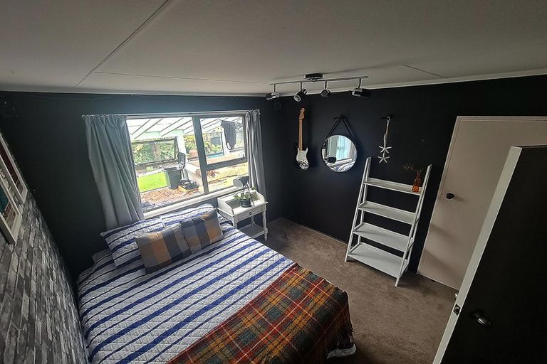 Photo of property in 2 Epping Place, Richmond Heights, Taupo, 3330