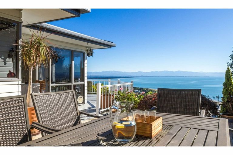 Photo of property in 6 Bellevue Heights, Tahunanui, Nelson, 7011