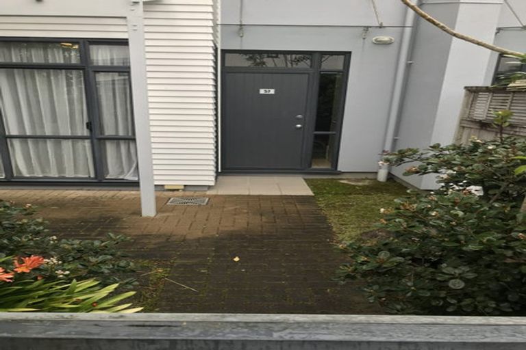 Photo of property in 57/2 Armoy Drive, East Tamaki, Auckland, 2016