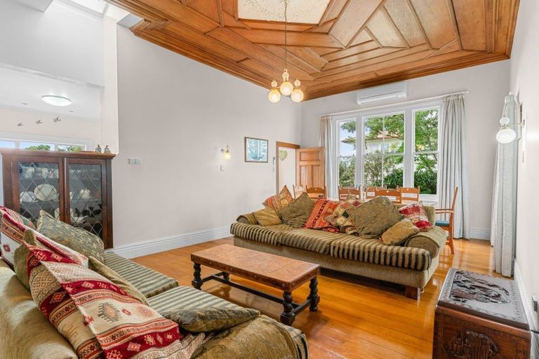 Photo of property in 77-79 Hokianga Road, Dargaville, 0310