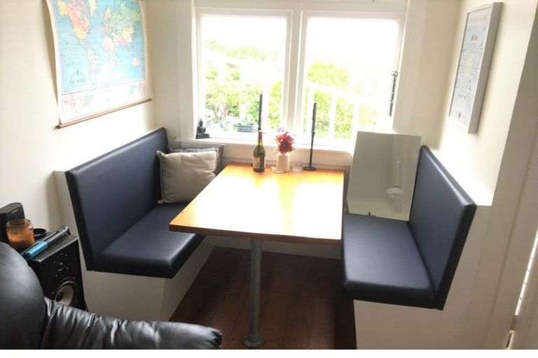 Photo of property in 7 Asquith Terrace, Brooklyn, Wellington, 6021