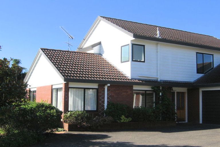 Photo of property in 7 Laingrange Place, Laingholm, Auckland, 0604