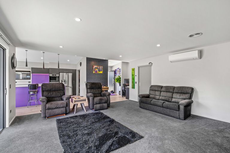 Photo of property in 45 Larch Crescent, Alexandra, 9320