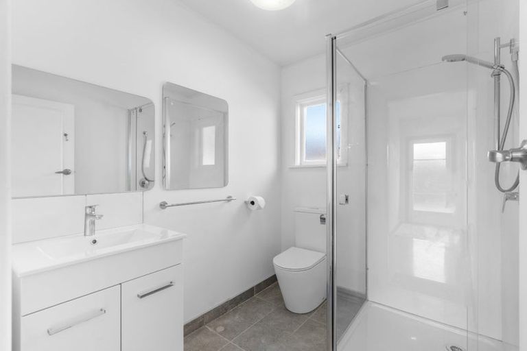 Photo of property in 96 Northcote Road, Northcote, Christchurch, 8052