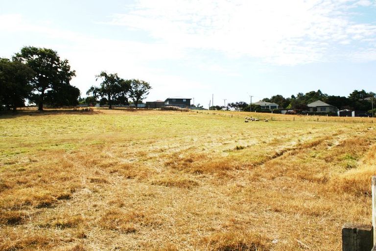 Photo of property in 10 Dove Grove, Westmorland, Christchurch, 8025