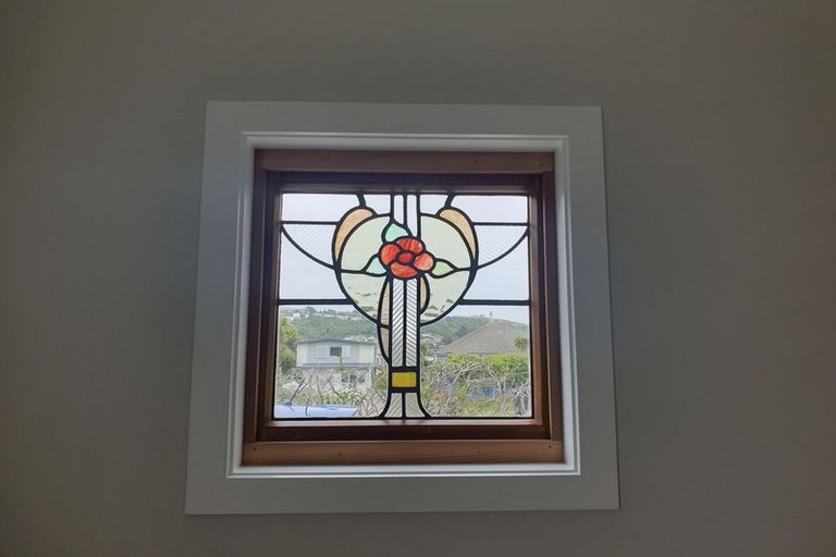 Photo of property in 31 Main Road, Titahi Bay, Porirua, 5022