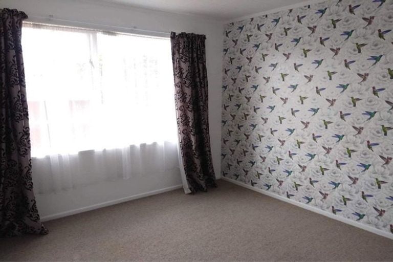 Photo of property in 15a Harvard Grove, Totara Park, Upper Hutt, 5018