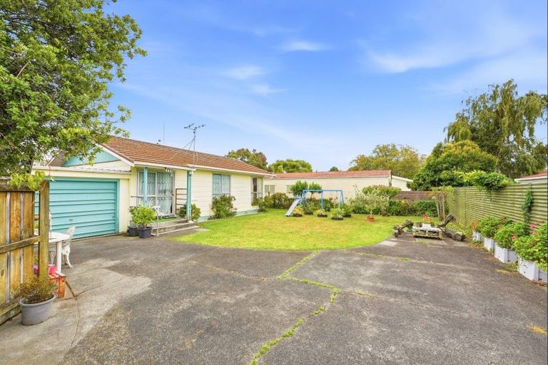 Photo of property in 8 Cascade Crescent, Westbrook, Palmerston North, 4412