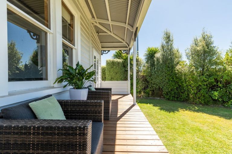 Photo of property in 92 Auckland Road, Greenmeadows, Napier, 4112