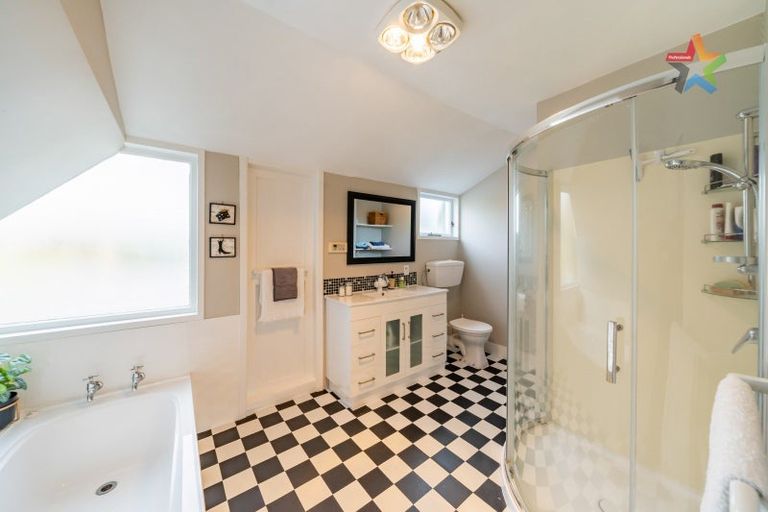 Photo of property in 57 Oroua Street, Eastbourne, Lower Hutt, 5013