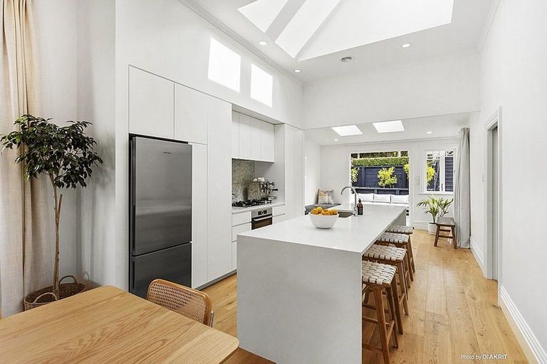 Photo of property in 85 Nottingham Street, Karori, Wellington, 6012