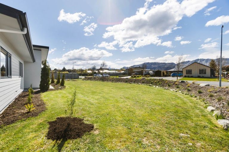 Photo of property in 6 Little Maude Drive, Lake Hawea, Wanaka, 9382