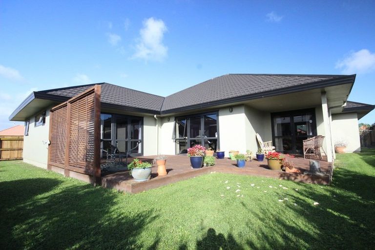 Photo of property in 16 Presidential Drive, Milson, Palmerston North, 4414