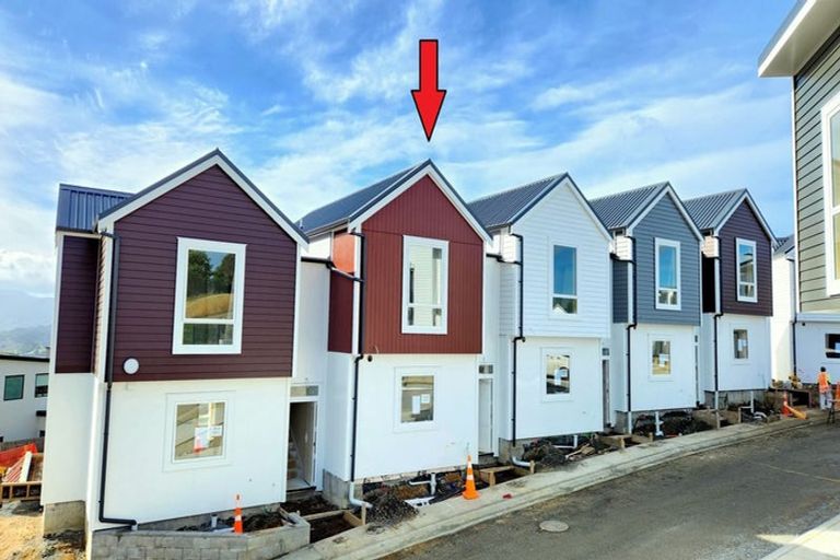 Photo of property in 2/30 Adventure Drive, Whitby, Porirua, 5024