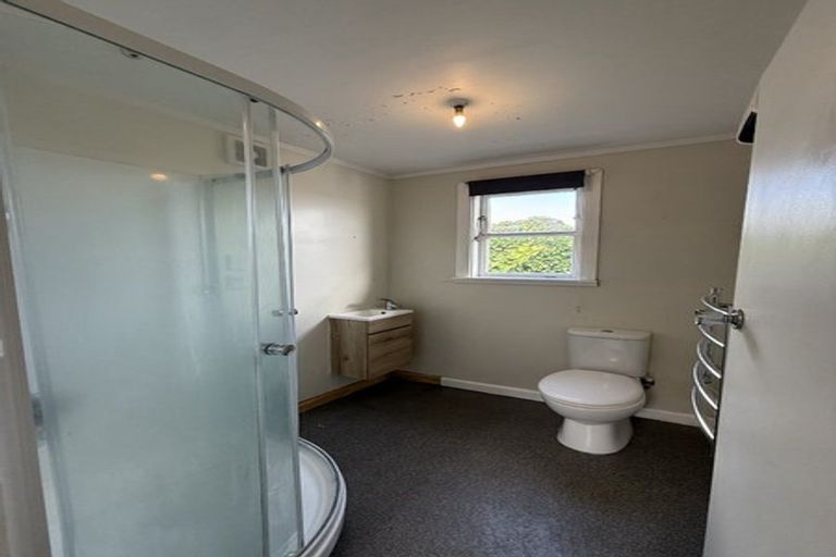 Photo of property in 66 Hawker Street, Mount Victoria, Wellington, 6011