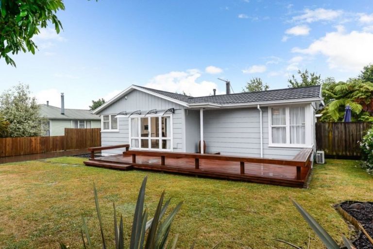 Photo of property in 8 Seamer Place, St Andrews, Hamilton, 3200