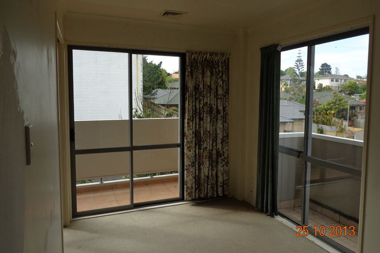 Photo of property in 30/11d Westward Ho, Glen Eden, Auckland, 0602