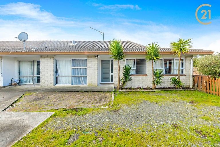 Photo of property in 2/17 Berwyn Avenue, Takanini, 2112