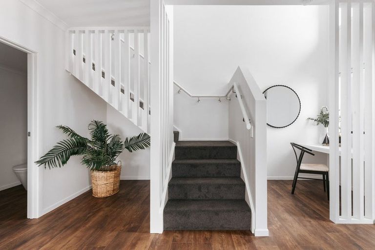 Photo of property in 2 Atutahi Lane, Papamoa Beach, 3118