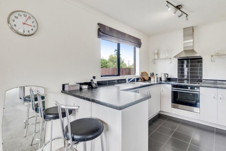 Photo of property in 5 Mangauika Road, Pirongia, Te Awamutu, 3876