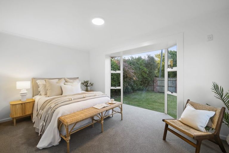 Photo of property in 27 Liverton Crescent, Bishopdale, Christchurch, 8053