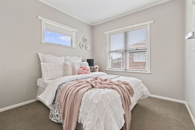 Photo of property in 44 Alma Crescent, Papakura, 2110