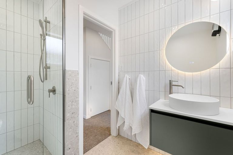 Photo of property in 429 Avonhead Road, Avonhead, Christchurch, 8042