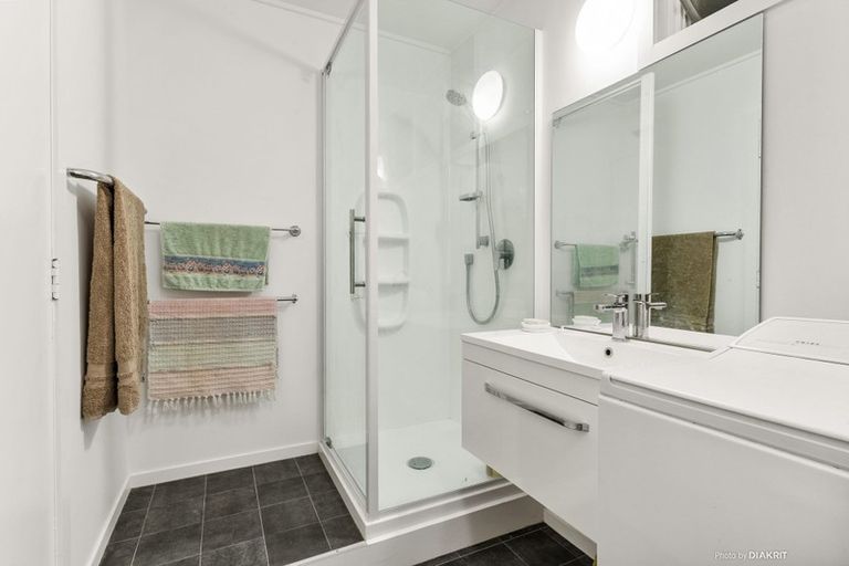 Photo of property in Newman Court Apartments, 2 Newman Terrace, Thorndon, Wellington, 6011